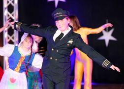 Showballett Formel I Weihnachtsrevue 2023 14